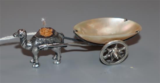 An Edwardian novelty silver pin camel with mother of pearl cart pin cushion, Adie & Lovekin, Birmingham, 1909, 87mm.